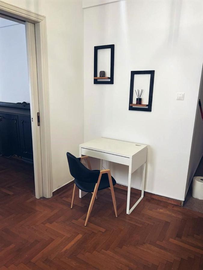 Seaside Apartment In Flisvos Marina Athén Kültér fotó
